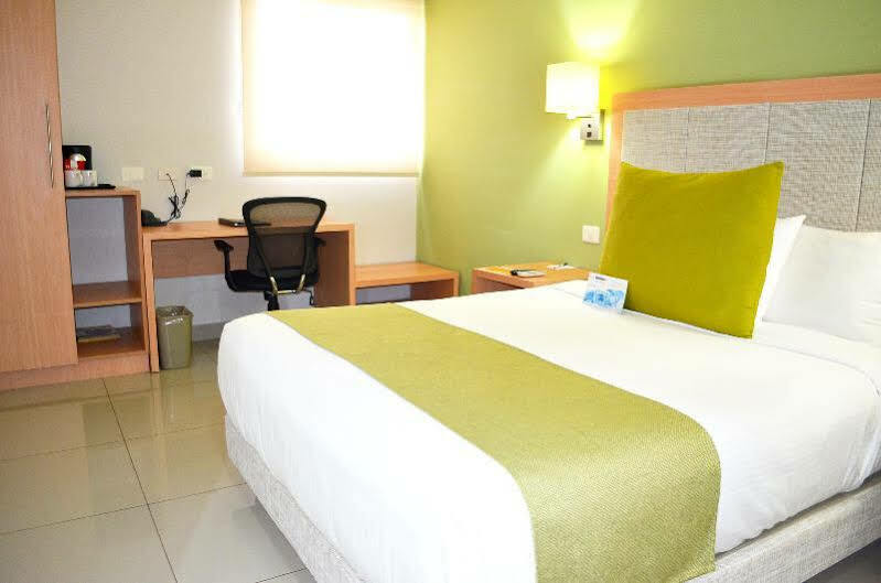 Sleep Inn Culiacán Exterior foto